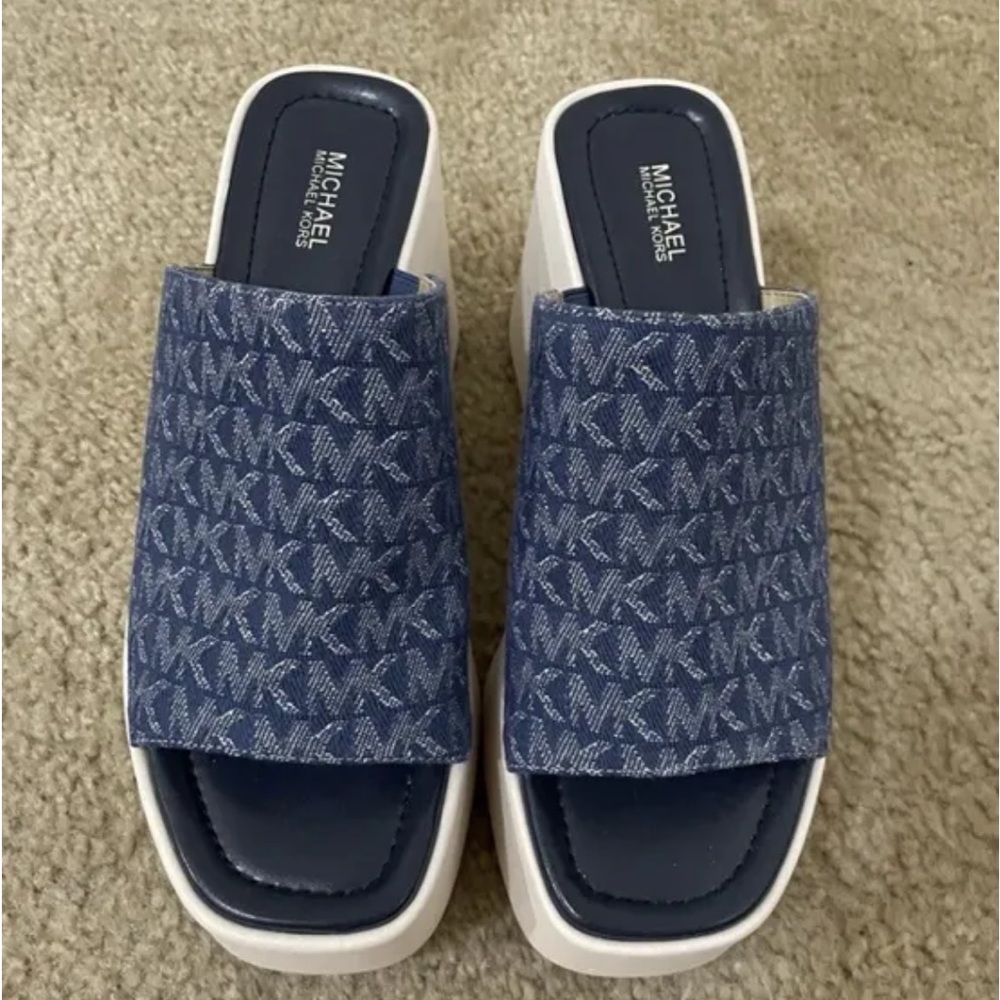 Michael Kors Dabney Logo Print Platform Slides 8.5M